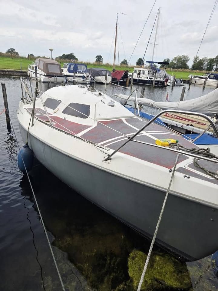 Zeilboot Klepper Octon uit 1970 met ligplaats en trailer